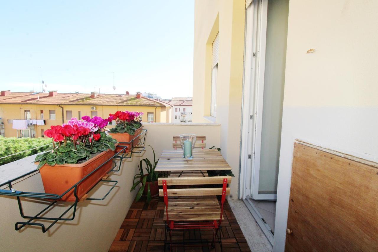 Le Case Di Italo - Via Grande 215 Apartman Livorno Kültér fotó